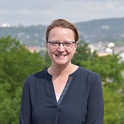 Frau  Nicole Thienert