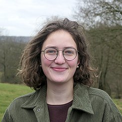 Frau  Charlotte Ritter