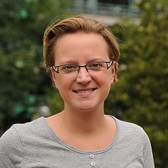 Frau  Nicole Thienert